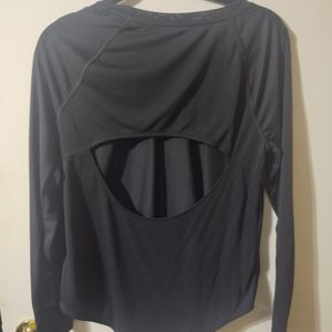 New with tags. Women's under armour open back long sleeve